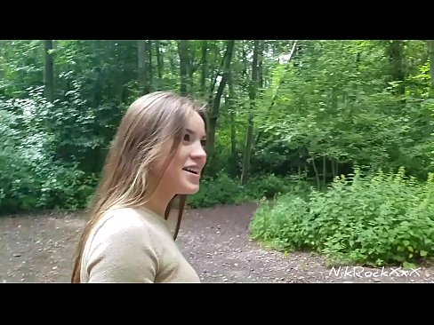 ❤️ Ek het vir Evelina voorgestel dat ons in 'n publieke plek naai! Sy het ja gesê. Toe genaai ek haar in die gat en kom in haar mond. Toe vis sy haarself. Seksvideo by ons af.vanalize.ru ❌️