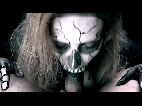 ❤️ Demoon meisie suig haan met haar swart mond en sluk cum. Seksvideo by ons af.vanalize.ru ❌️